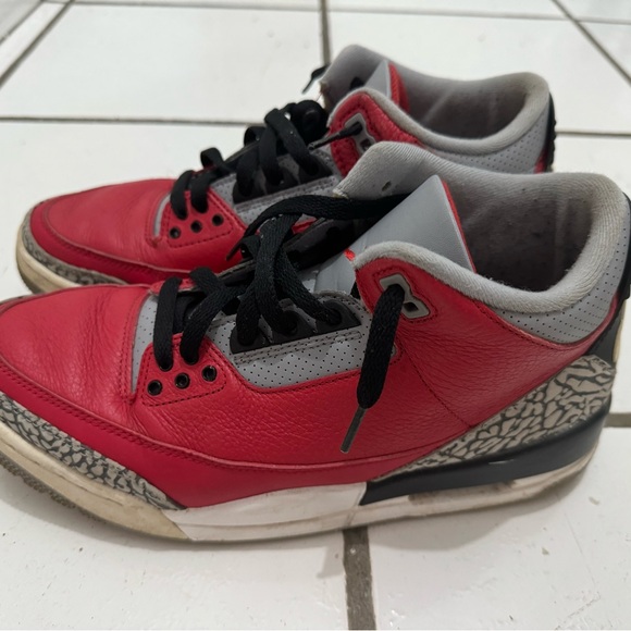 Air Jordan 3 Retro SE ‘Unite’ - Picture 3 of 8